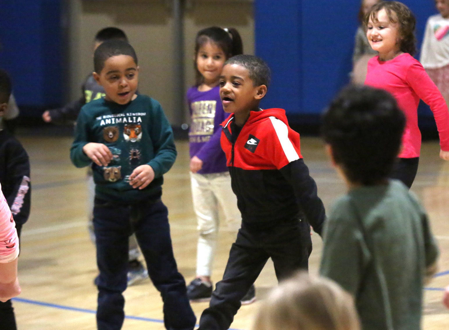 Marsh School dance and jump rope contest